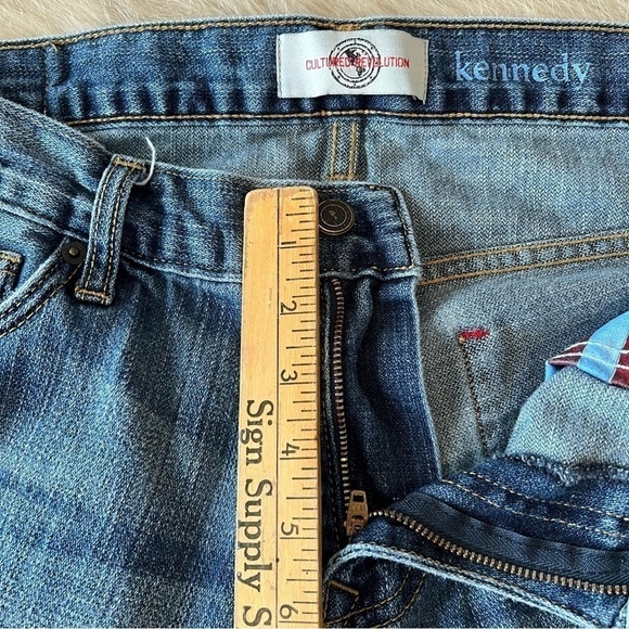 CULTURED REVOLUTION Kennedy Destroyed Jeans 36 Studded American Flag Blue Ripped - Picture 15 of 17